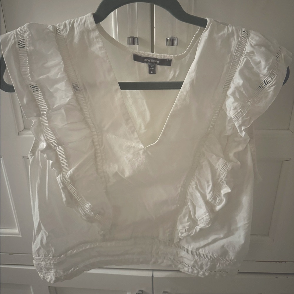 White ruffled Blue Tassel top, size L